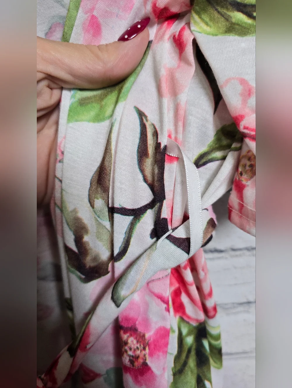 Show Me Your Mumu Floral Robe One Size‎